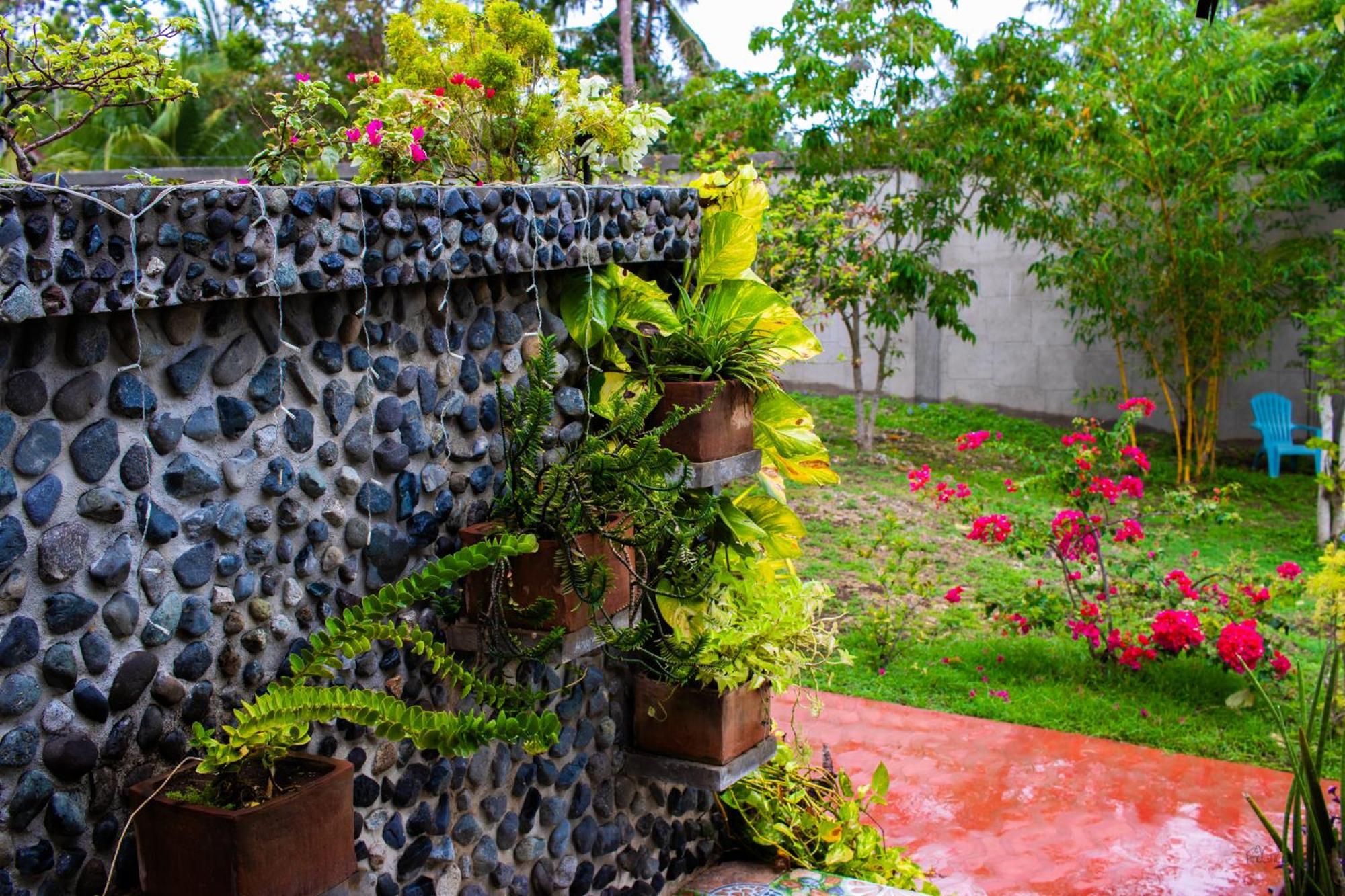 Rhenmart-Inn Siquijor Exteriör bild